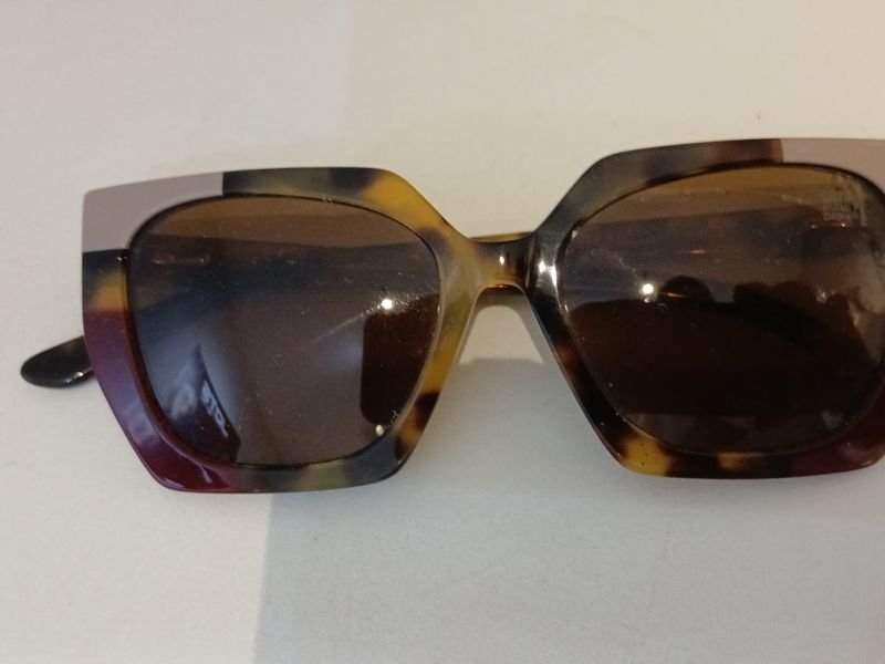 Óculos Solar Dourado Premium